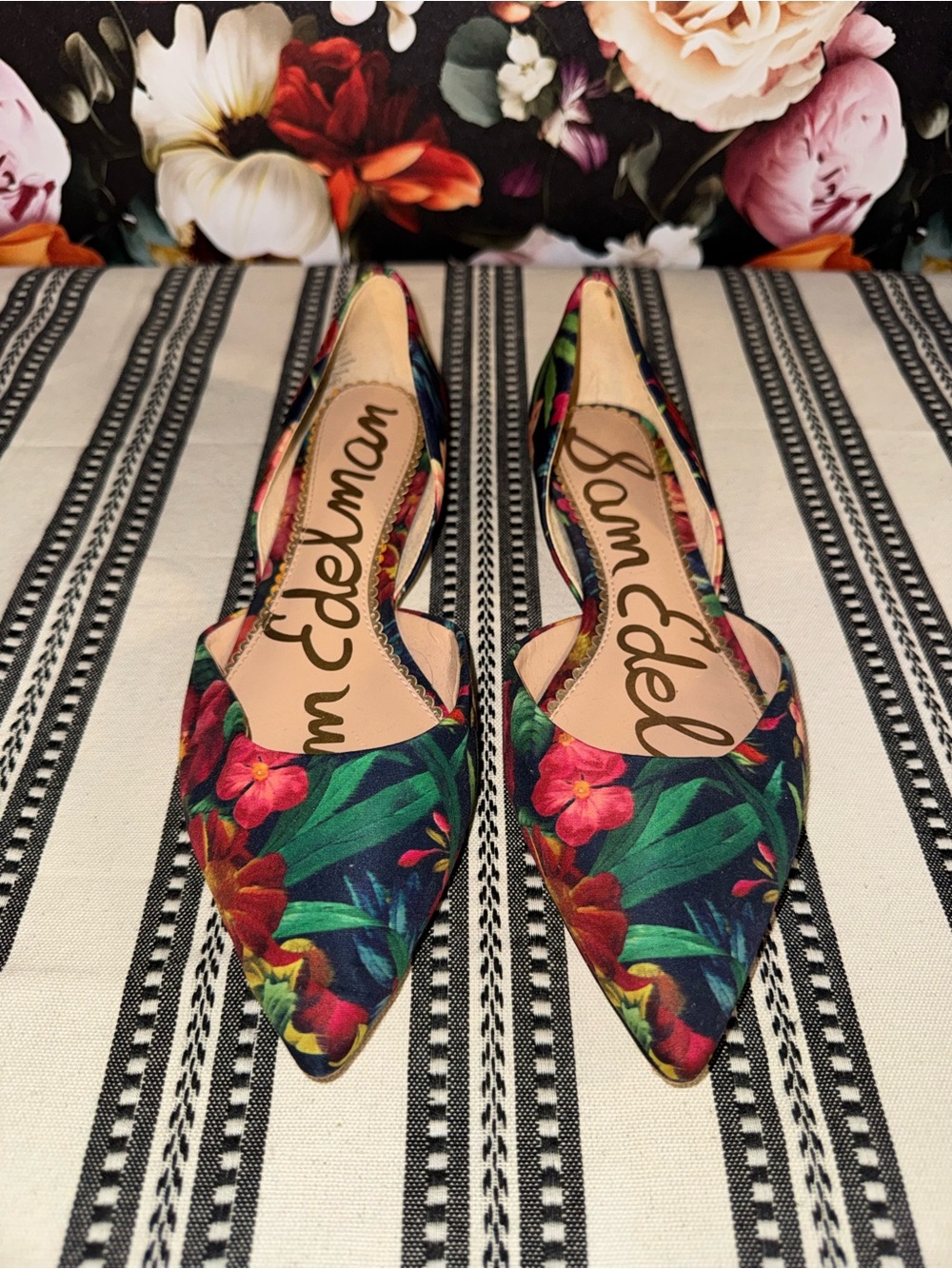 Sam Edelman Floral Pointed D'Orsay Flats in Green, Pink & Red, Size 7.5
